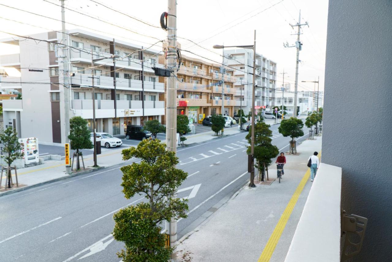 Mr. Kinjo In Uchidomari Aparthotel Ginowan Exterior photo